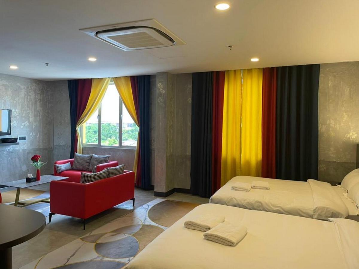 Sri Indar Hotel & Suites Parit Buntar Exterior foto